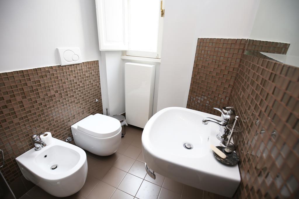 Giulietta Al Colosseo B&B Rome Bilik gambar